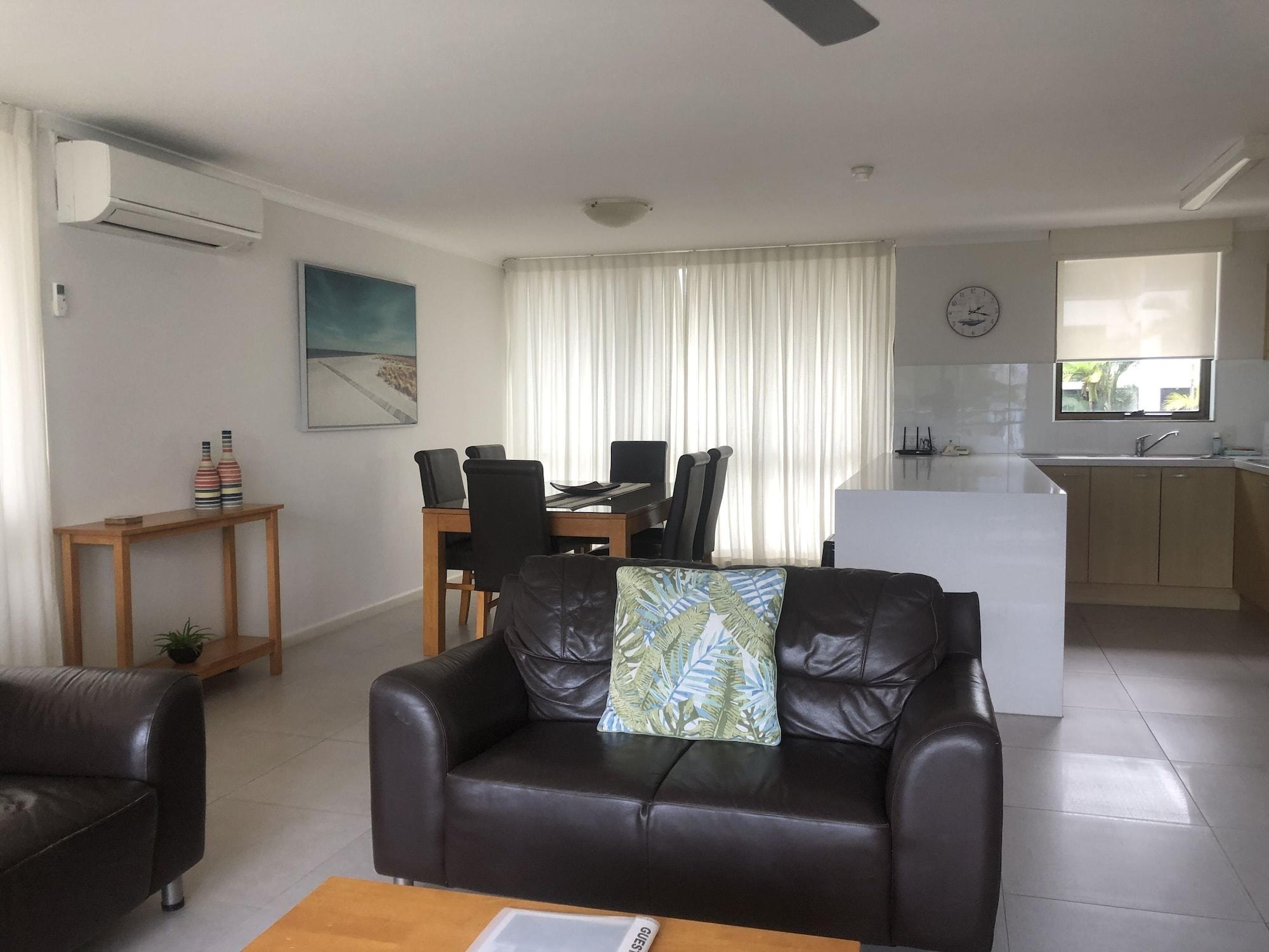 Seaview Resort Mooloolaba Exterior photo